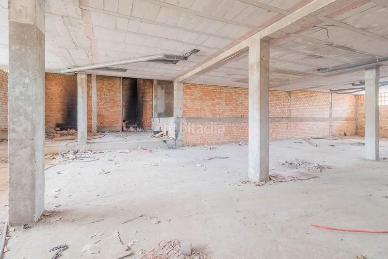 Foto c85dae4a-121b-4fb0-ac84-7f6b9a47e545. Parking coche solvia inmobiliaria garaje en El Valle Lucena