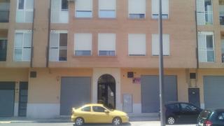 Aparcament cotxe  C/ santa aurora. Solvia inmobiliaria  garaje paterna