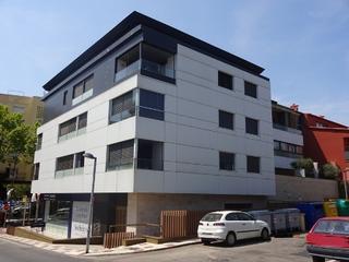 Aparcament cotxe  C/ escoles. Solvia inmobiliaria  garaje castellplatja daro