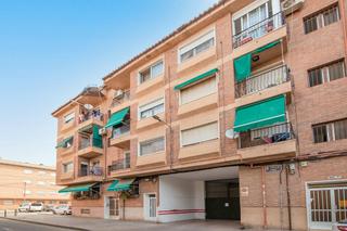 Parking voiture  C/ pina. Solvia inmobiliaria  garaje puente tocinos