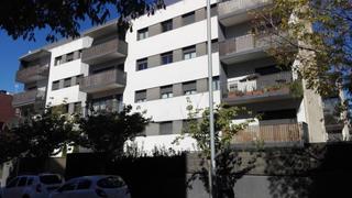 Aparcament cotxe  C/ ramon mas. Solvia inmobiliaria  garaje sant cugat del vallès