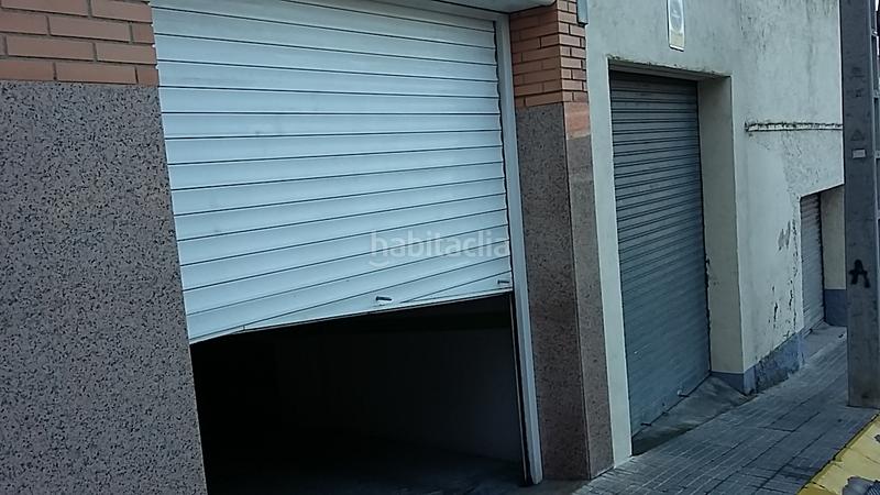 Foto e1de43d2-1337-43bc-897a-1280e1dbceec. Aparcament cotxe a Sant Vicenç de Castellet