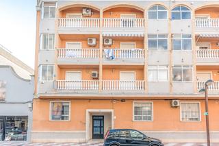 Aparcament cotxe  C/ arbres. Solvia inmobiliaria  garaje algemesí