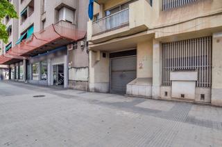 Aparcament cotxe  Rd ponent. Solvia inmobiliaria  garaje sabadell