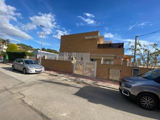 Aparcament cotxe  C/ del sol. Solvia inmobiliaria  garaje tarragona