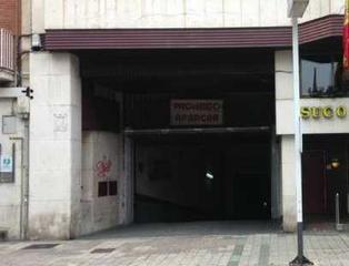 Posto auto  Av casado del alisal. Solvia inmobiliaria  garaje palencia