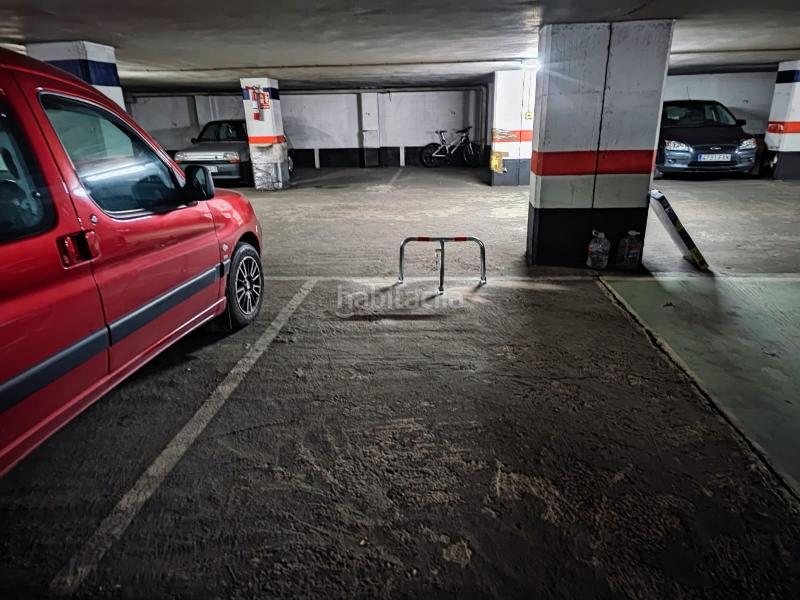 Foto a22e6c49-cd10-42de-b687-b1c3b29d11af. Parking voiture dans Santa Lucía Vitoria - Gasteiz