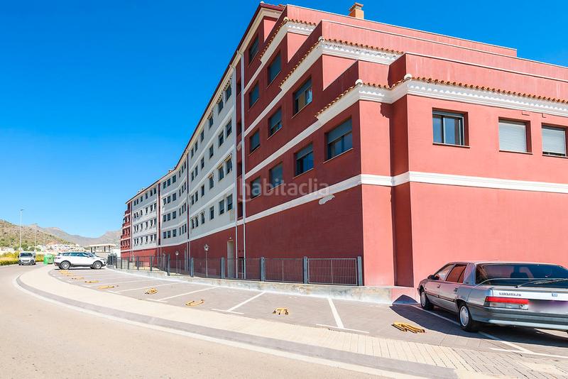 Foto 5b67bf60-e4a9-42d7-b40c-bdad16f4585f. Aparcament cotxe a Vall d´Uixó (la)