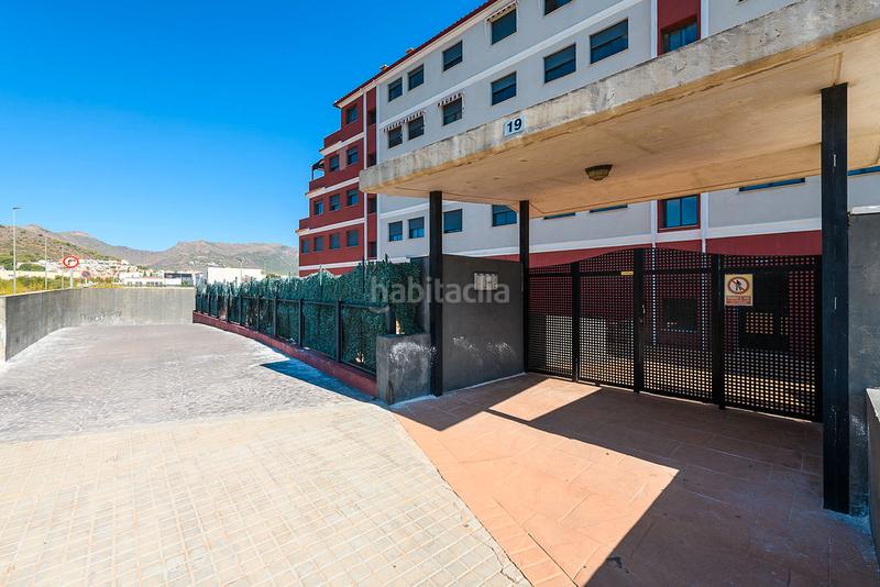 Foto e9a7bcae-6298-44fc-b818-b7d8763f29dd. Aparcament cotxe a Vall d´Uixó (la)