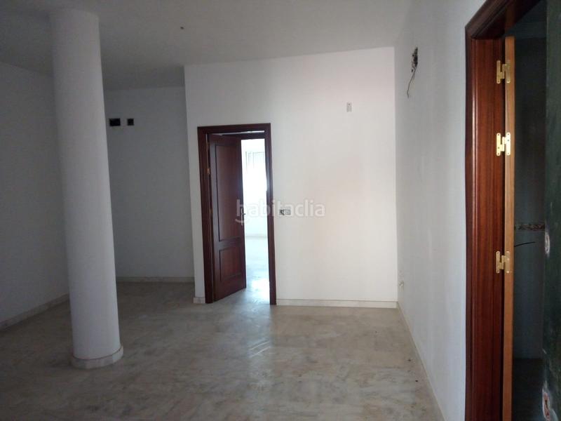 Foto 154fe36a-35f8-4f8f-aad9-11451c10712e. Parking coche solvia inmobiliaria garaje en Alcalá del Río