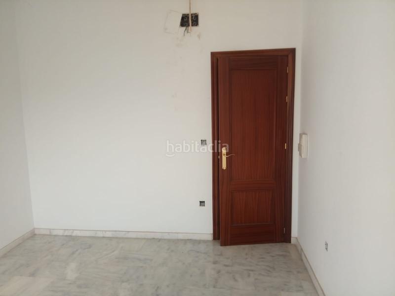 Foto dd1e9a99-f365-4808-99a0-4e5ce1f32cf6. Parking coche solvia inmobiliaria garaje en Alcalá del Río