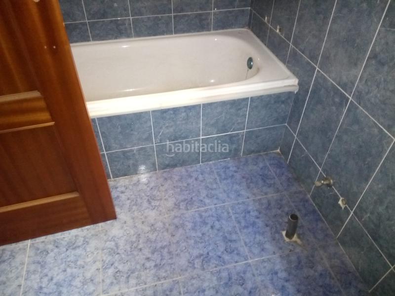 Foto f16d430e-d1fa-44bd-b914-4bd130a6d7f6. Parking coche solvia inmobiliaria garaje en Alcalá del Río