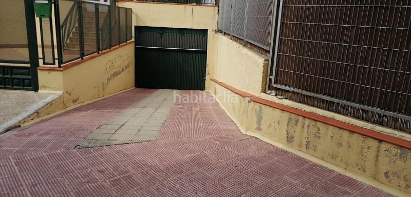 Foto 09b2d5fb-f789-400c-b15a-3a2846b8acb3. Aparcament cotxe a San Juan Bautista Madrid