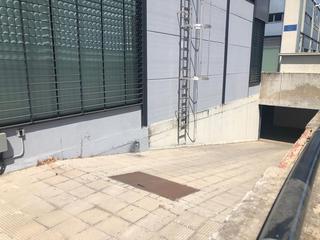 Aparcament cotxe  Lg parque empresarial san antonio. Solvia inmobiliaria  garaje sevilla