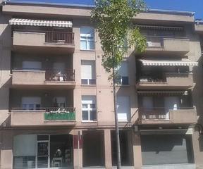 Parking voiture  Av roma. Solvia inmobiliaria  garaje manlleu