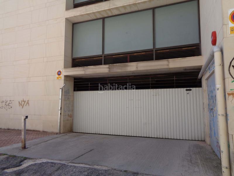 Foto c57e7237-e57f-4a58-a20e-e3b2232f786d. Parking coche solvia inmobiliaria garaje alcoy en Alcoi