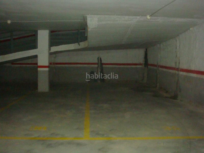 Foto 529bc14f-784f-4a71-84d7-a288b49f8bf3. Parking voiture dans Carretera de Roses-Fossos Figueres