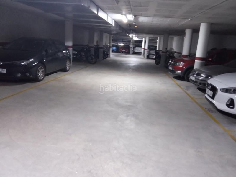 Foto bed5307e-8119-478f-960e-5ed38fe5e9fb. Parking coche solvia inmobiliaria garaje en El Camp de l´Arpa del Clot Barcelona