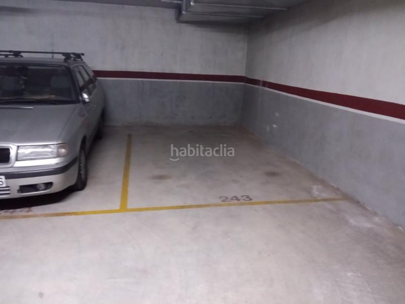 Foto f4ed56d1-2cba-4c63-bc0c-95a79e9b2364. Parking coche solvia inmobiliaria garaje en El Camp de l´Arpa del Clot Barcelona
