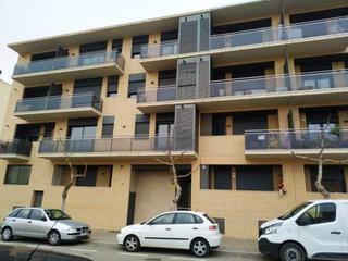 Aparcament cotxe  C/ ernest lluch. Solvia inmobiliaria  garaje y trastero alcarràs