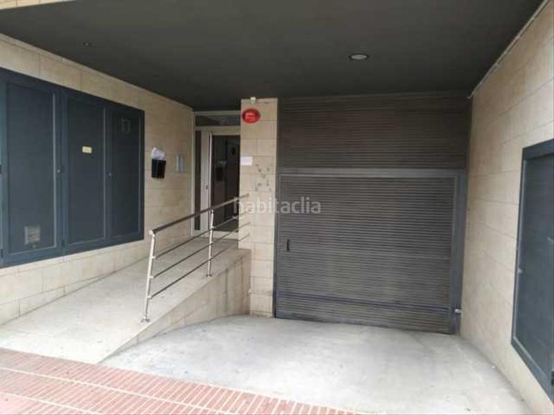 Foto 6fb29b35-166c-4c69-b98e-b815d96b1188. Aparcament cotxe a Alcarràs