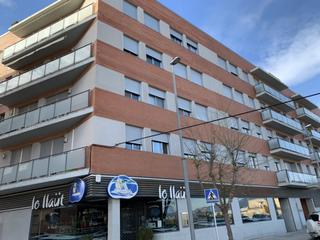 Aparcament cotxe  C/ comerç. Solvia inmobiliaria  garaje tortosa