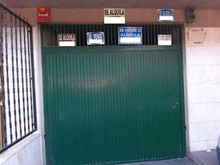 Car parking  C/ vicente fuentes sansano. Solvia inmobiliaria  garaje elcheelx