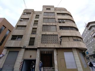 Aparcament cotxe  C/ santa lucía. Solvia inmobiliaria  garaje orihuela