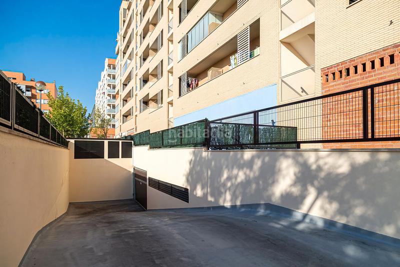 Foto 35e202a7-c0ab-4a2a-8dd3-cf65ad66a732. Parking coche solvia inmobiliaria garaje en Valdespartera Zaragoza