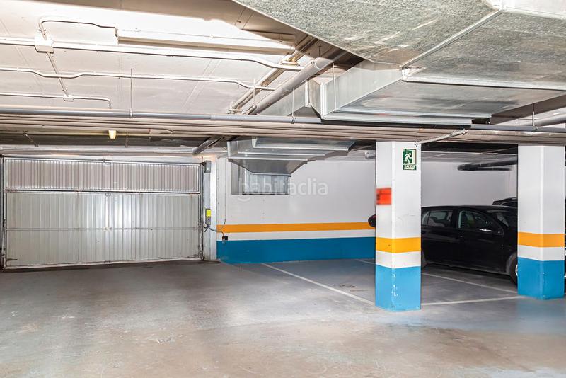 Foto ee5b26ae-bcee-4691-91bf-3527ad651ab3. Parking coche solvia inmobiliaria garaje en Valdespartera Zaragoza