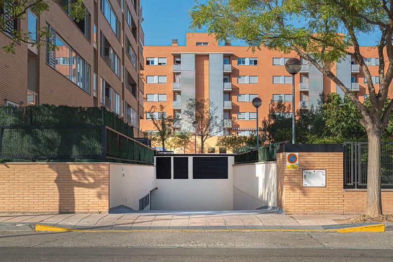 Foto 3cfafa92-fc51-4d8d-840e-2039dd2c1c38. Autoparkplatz in Valdespartera Zaragoza