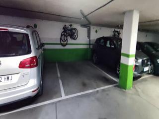 Parking coche  C/ san romualdo. Solvia inmobiliaria  garaje madrid