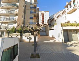Aparcament cotxe  C/ avinyonet. Solvia inmobiliaria  garaje figueres