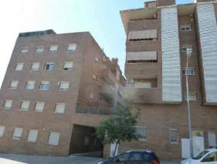 Aparcament cotxe  C/ amposta. Solvia inmobiliaria  garaje terrassa