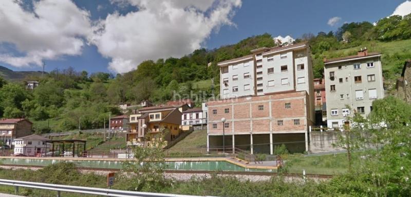 Foto 0b4aff06-5dc3-412c-8a57-2407e8dce737. Aparcament cotxe a Aller