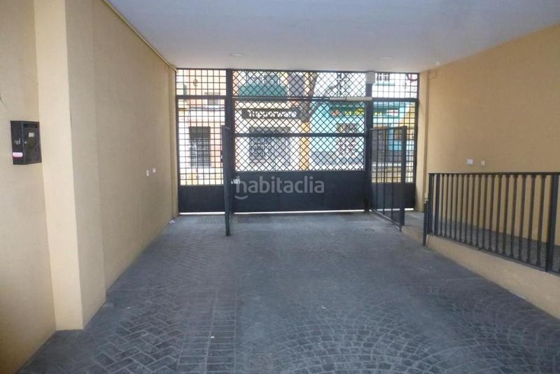 Foto f45fd502-cd16-44ff-9605-6b4dc4a92bc3. Aparcament cotxe a El Cerro Sevilla