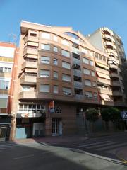 Aparcament cotxe  Av constitución. Solvia inmobiliaria  garaje villena