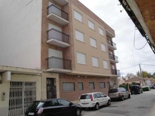 Aparcament cotxe  C/ hermanos pinzón. Solvia inmobiliaria  garaje ribaroja de túria