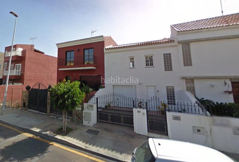 Foto 50c60152-3e54-4493-a8c7-61684a62c9af. Parking voiture dans Barranco Hondo Candelaria