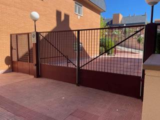 Aparcament cotxe  C/ alameda. Solvia inmobiliaria  garaje villanueva del pardillo