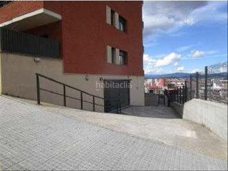 Foto 3b1102d4-f088-48bf-8988-f68a43d0866c. Aparcament cotxe a Franqueses del Vallès (Les)