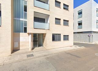 Aparcament cotxe  C/ leopoldo capella ávila. Solvia inmobiliaria  garaje almendralejo