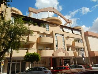 Aparcament cotxe  C/ pintores puget. Solvia inmobiliaria  garaje santa eulalia del río