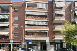Local Comercial  C/ mossén jacint benavent. Solvia inmobiliaria  locales sant vicenç dels horts