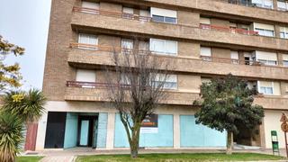 Locale commerciale  C/ primero de junio. Solvia inmobiliaria  locales venta de baños