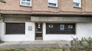 Locale commerciale  C/ castilla y león. Solvia inmobiliaria  locales venta de baños