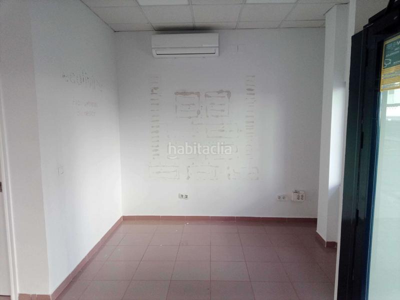 Foto a543fc26-e054-4bc8-ba3a-f89cc3585e8d. Local commercial dans Centro - Doña Mercedes Dos Hermanas