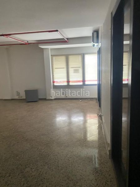 Foto 5466825d-2317-464b-893c-b152b1c7fc2d. Local comercial a Poble Sec Igualada