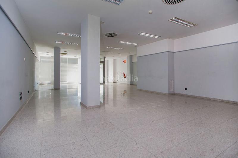 Foto f49632f0-f3bf-40f9-9fa8-ead3bac889c8. Geschäftsraum in Piñeiros - Freixeiro Narón