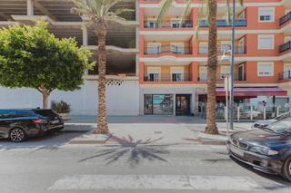 Local Comercial  C/ santa maría del águila. Solvia inmobiliaria  locales ejido el